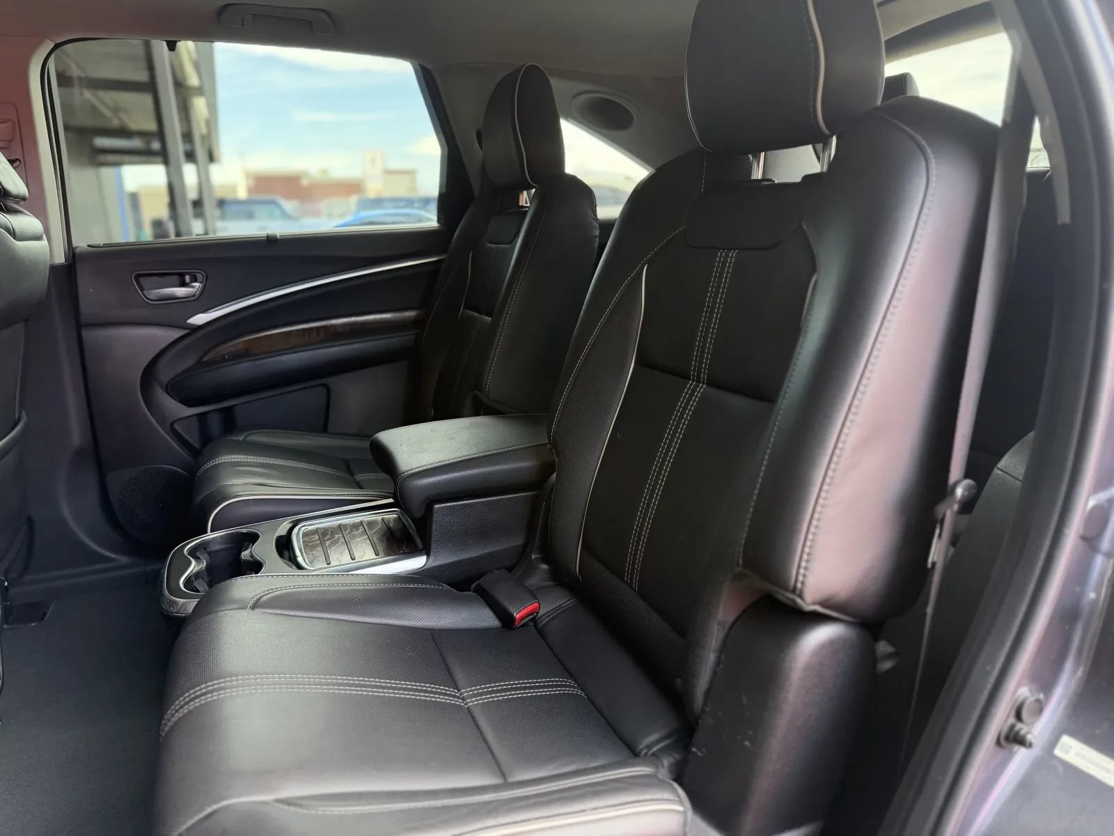 Used 2017 Acura MDX SH-AWD w/ Advance Package image 16