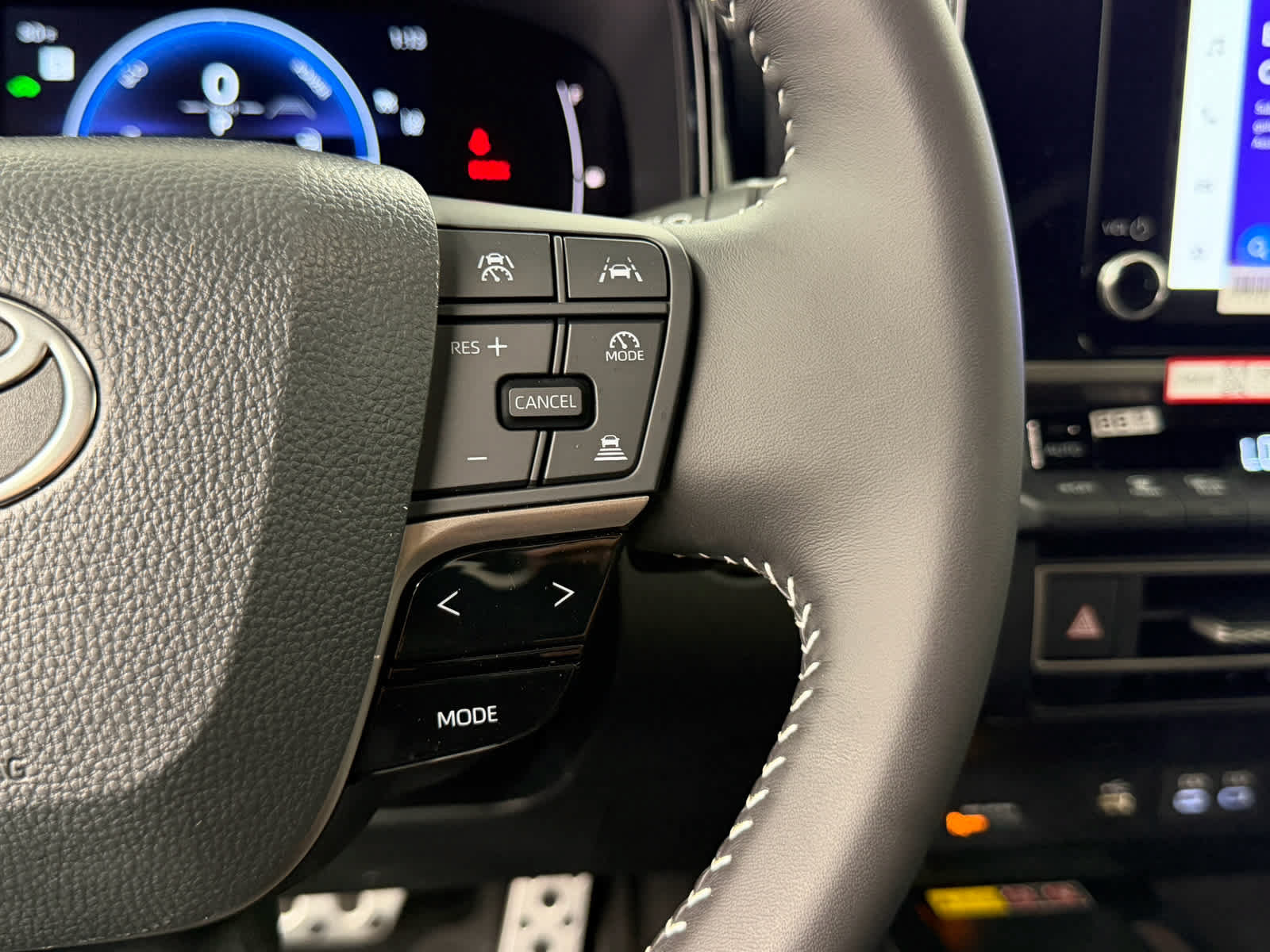 New 2026 Toyota Camry SE w/ Convenience Package FWD image 21