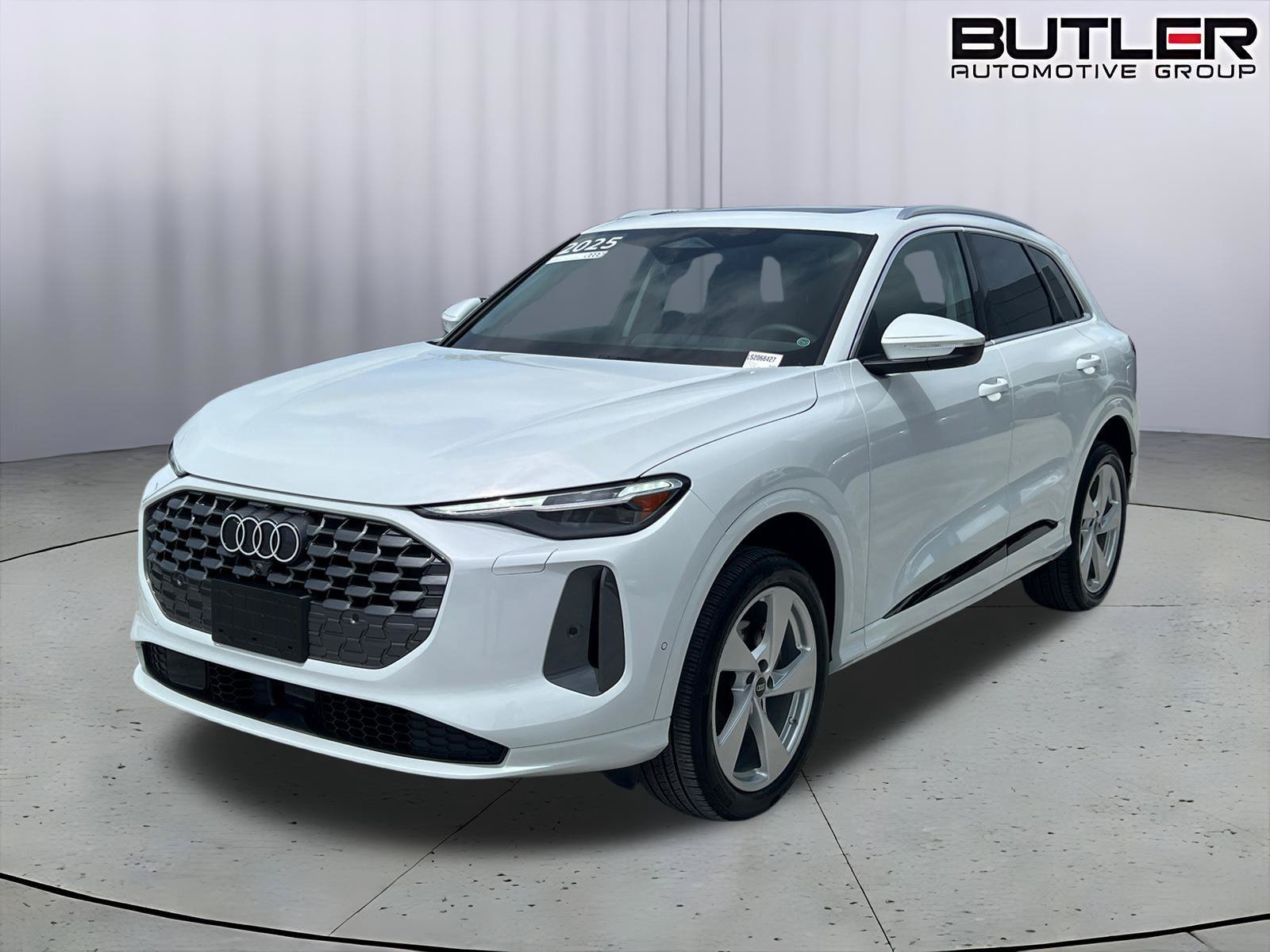 Certified 2025 Audi Q5 Premium w/ Premium Plus