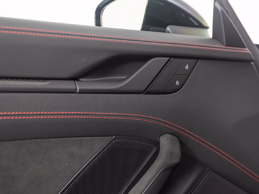 Used 2022 Porsche 911 GT3 RWD image 16