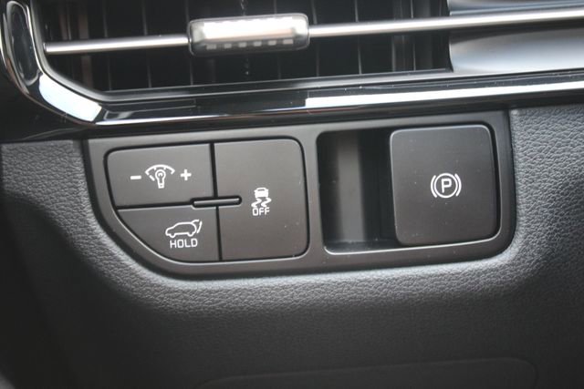 Used 2026 Kia Sportage X-Line w/ X-Line Premium Package AWD/4WD image 18
