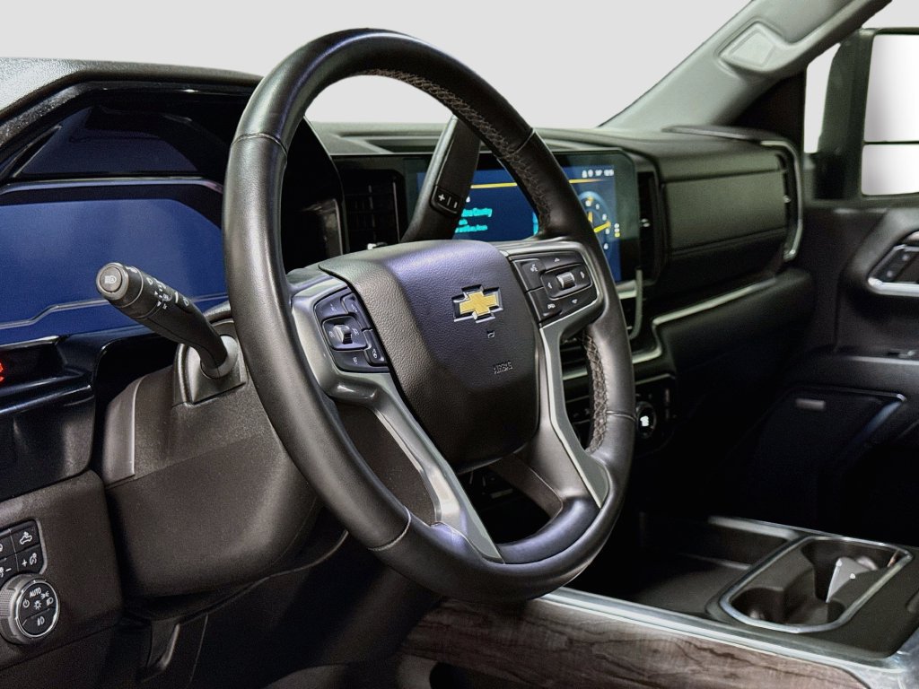 Used 2024 Chevrolet Silverado 2500 LTZ w/ LTZ Plus Package AWD/4WD image 11
