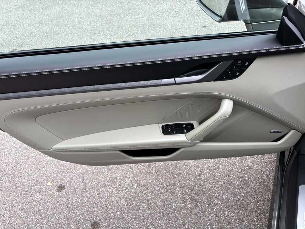 Certified 2022 Porsche 911 Carrera image 21