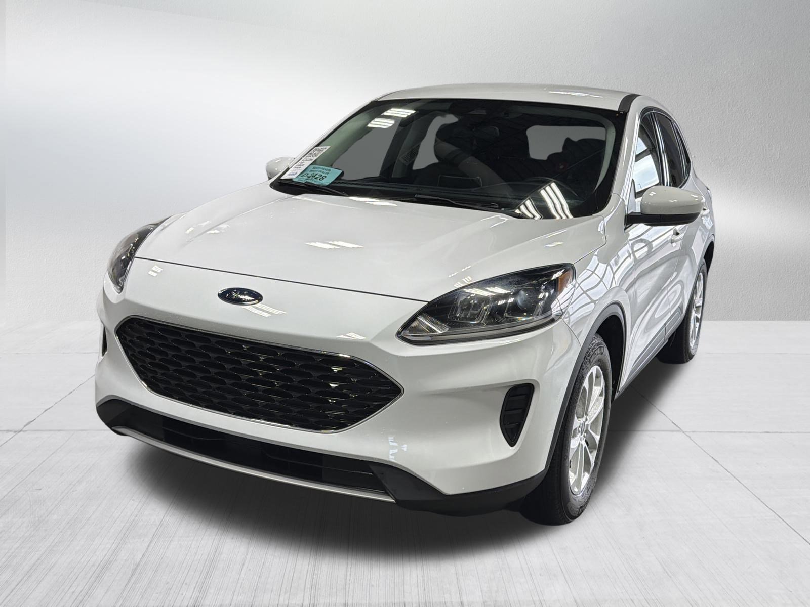 Used 2021 Ford Escape SE image 3