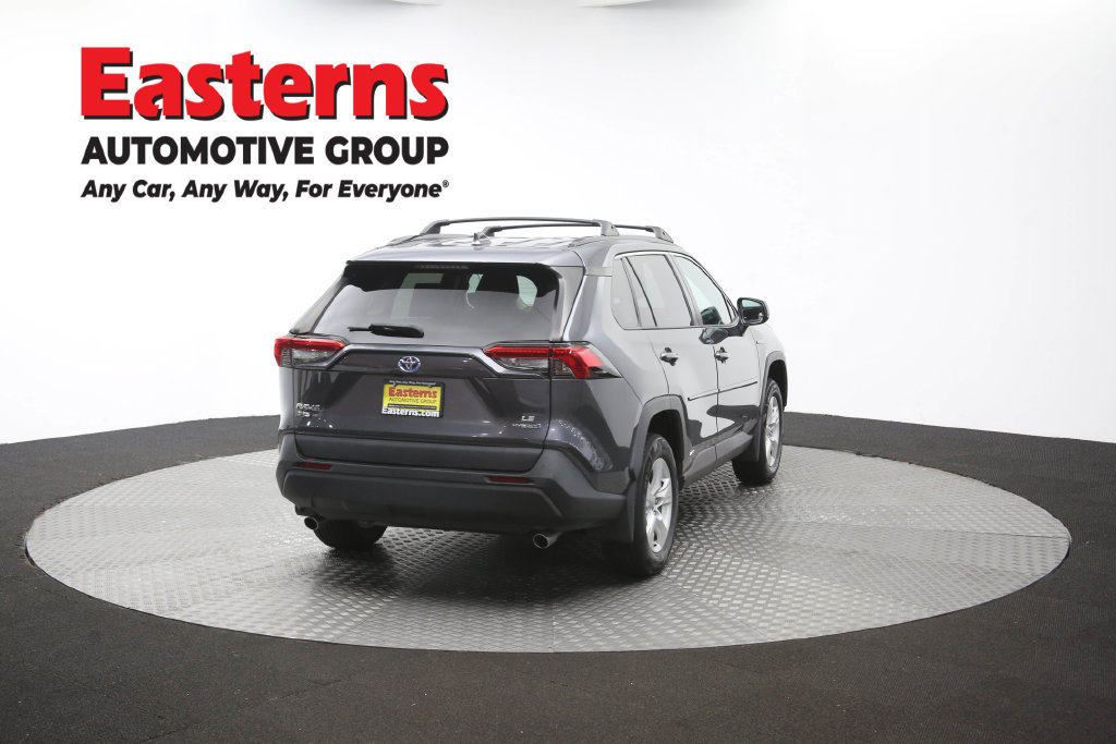 Used 2021 Toyota RAV4 LE w/ Carpet Mat Package (TMS) AWD/4WD image 41