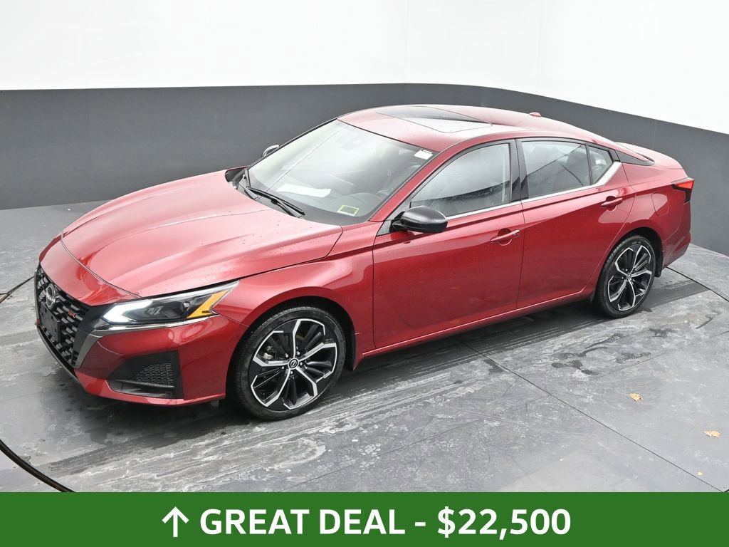Used 2024 Nissan Altima 2.5 SR w/ SR Premium Package image 44