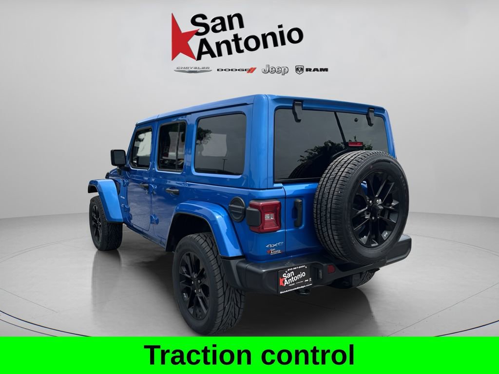 Used 2021 Jeep Wrangler Unlimited Sahara w/ Cold Weather Group AWD/4WD image 6