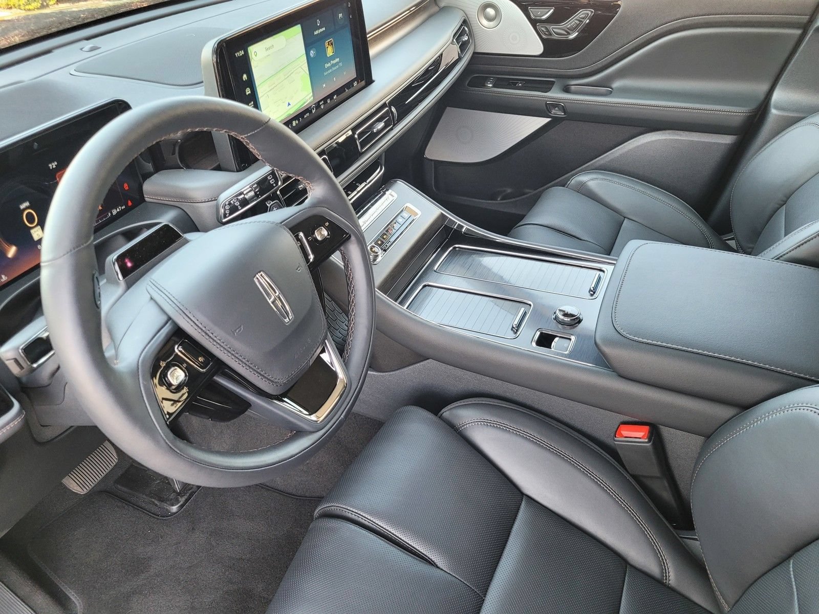 New 2026 Lincoln Aviator Reserve AWD/4WD image 11