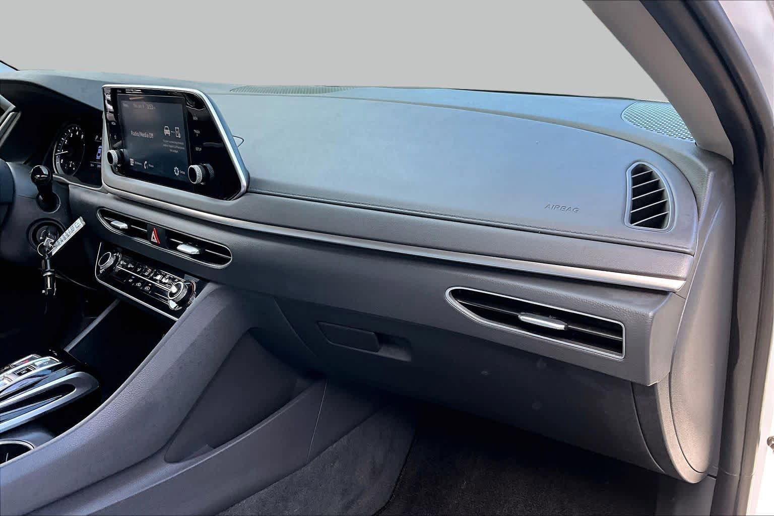 Used 2023 Hyundai Sonata SE FWD image 17