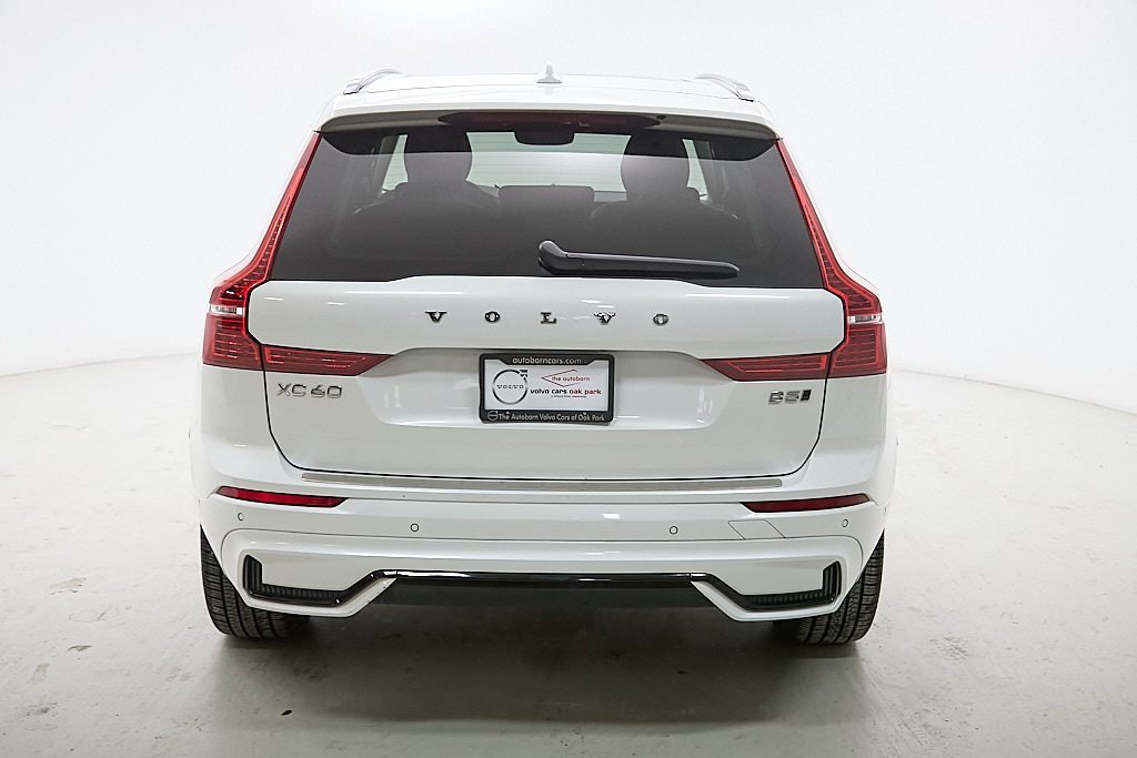 Certified 2023 Volvo XC60 B5 Ultimate image 8