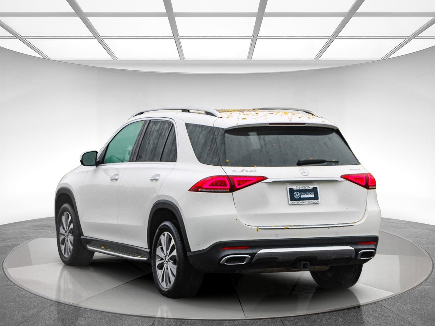 Used 2023 Mercedes-Benz GLE 350 4MATIC image 2