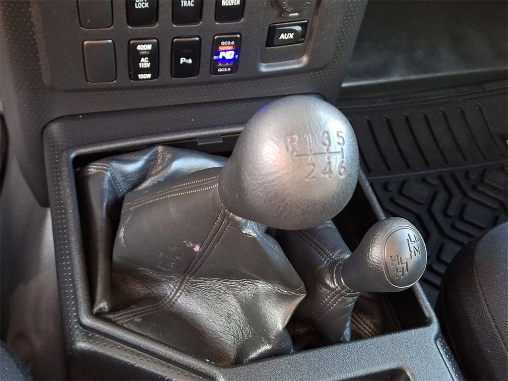 Used 2007 Toyota FJ Cruiser 4WD image 14