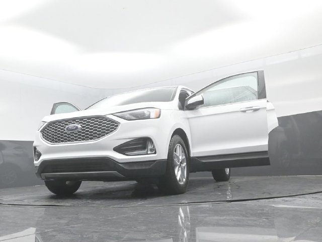 Certified 2024 Ford Edge SEL w/ Convenience Package AWD/4WD image 30