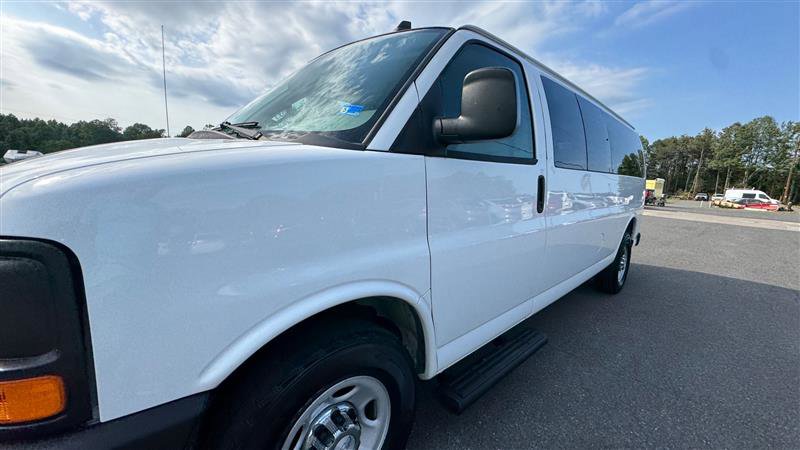 Used 2017 Chevrolet Express 3500 LS RWD image 15