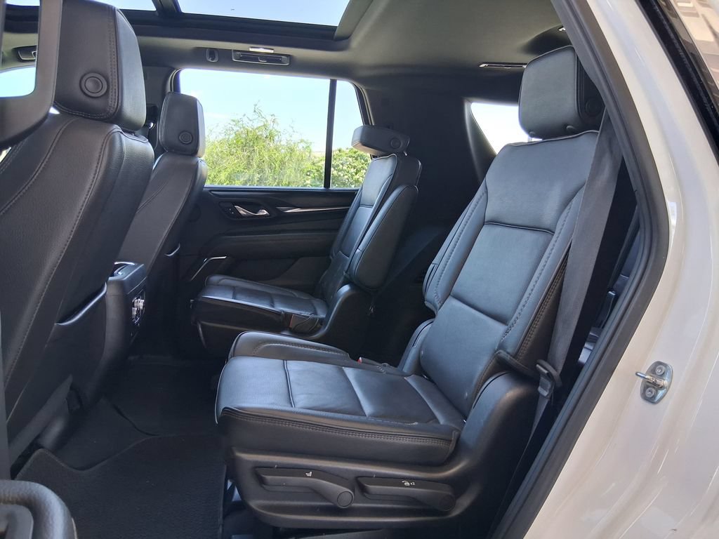 Used 2023 GMC Yukon Denali RWD image 23