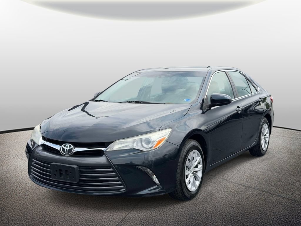 Used 2015 Toyota Camry LE FWD image 7