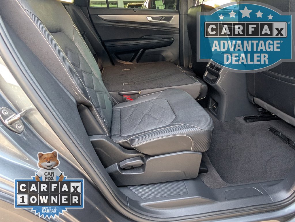 Used 2024 Volkswagen Atlas Cross Sport SE w/ Panoramic Sunroof Package FWD image 22