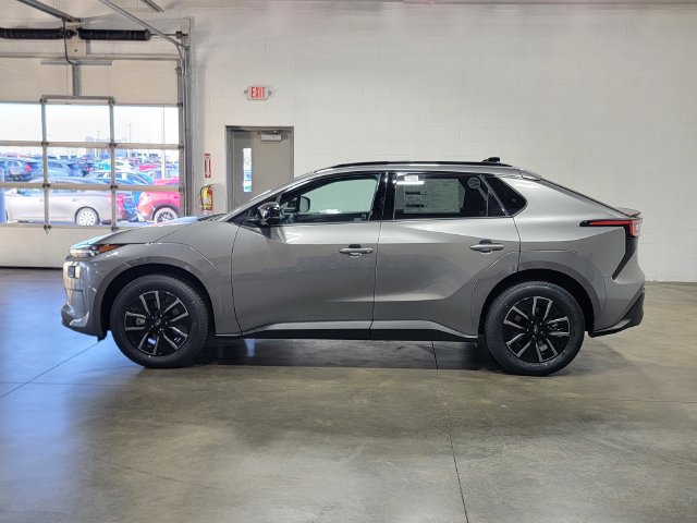 New 2026 Subaru Solterra AWD/4WD image 8