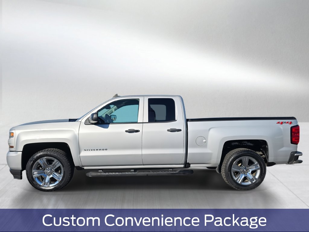 Used 2018 Chevrolet Silverado 1500 Custom w/ Custom Convenience Package AWD/4WD image 3