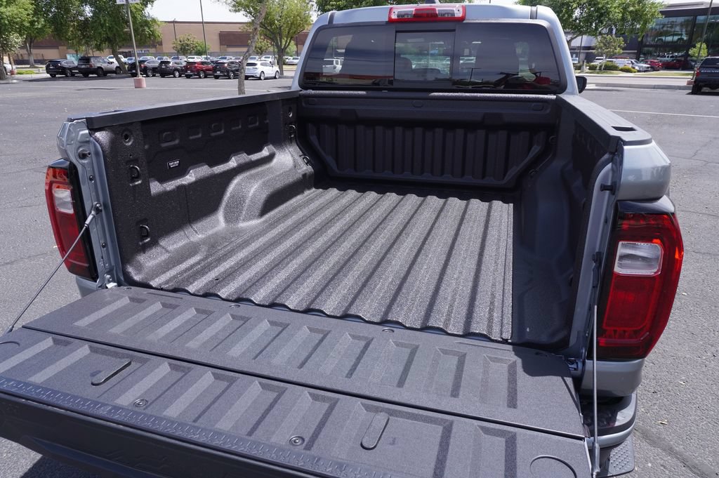 New 2026 GMC Canyon Elevation w/ Convenience Package RWD image 8