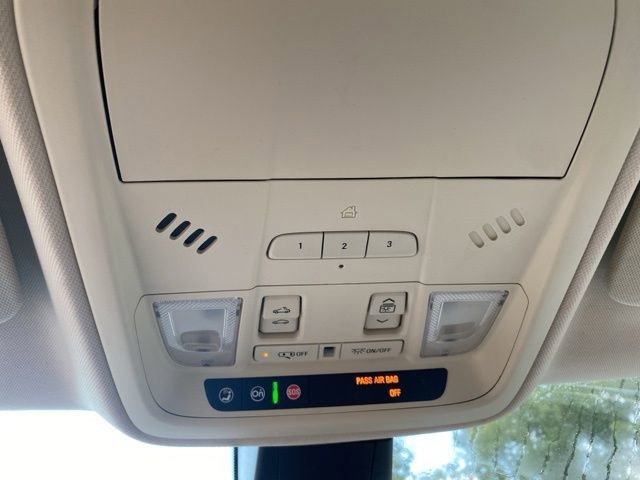 Used 2017 Cadillac XT5 Luxury w/ Driver Awareness Package image 33