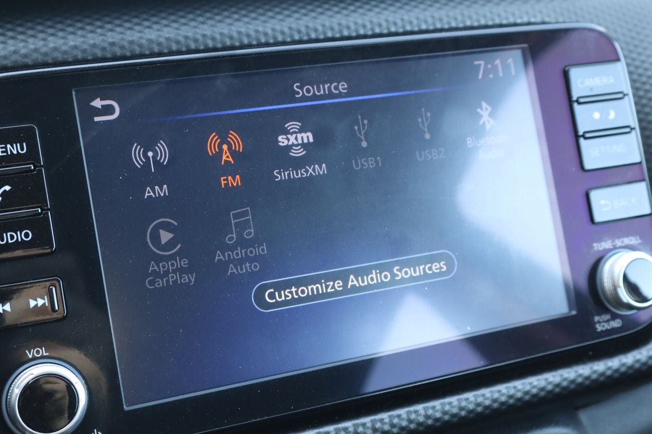 Used 2022 Nissan Kicks SV w/ Interior Electronics Package FWD image 8