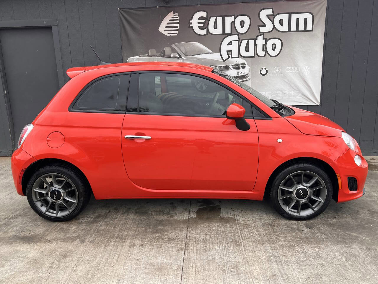 Used 2019 FIAT 500 Pop w/ Popular Equipment Package FWD image 8