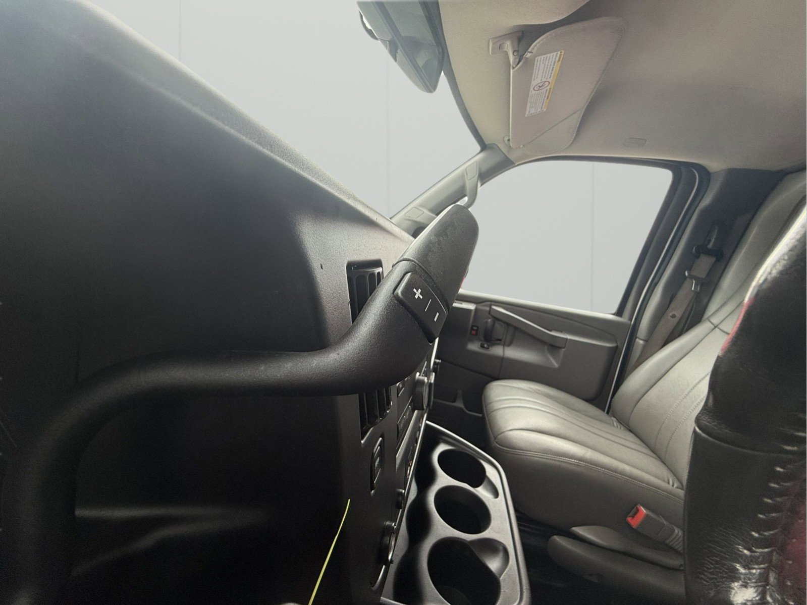 Used 2021 Chevrolet Express 2500 w/ Driver Convenience Package image 26