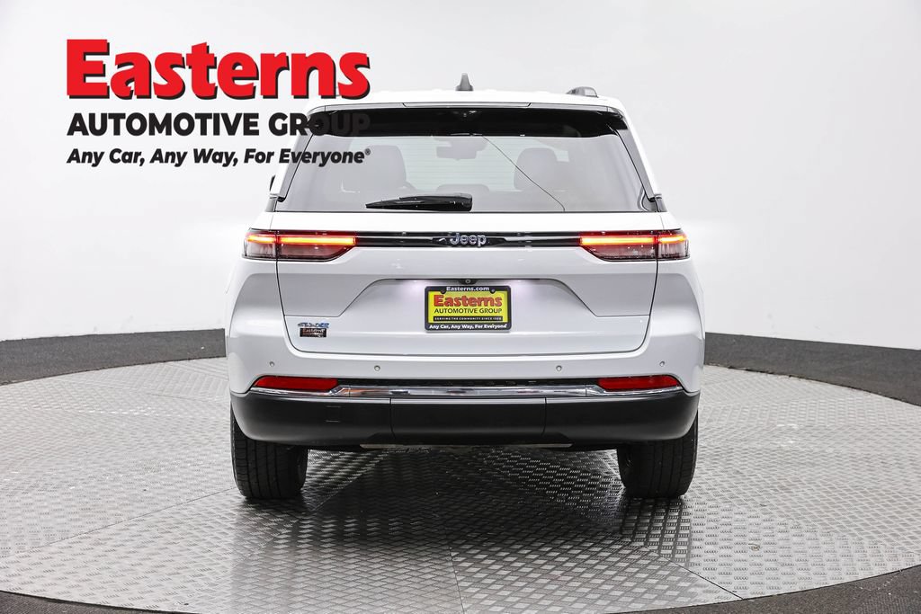 Used 2022 Jeep Grand Cherokee Limited 4xe w/ Luxury Tech Group II AWD/4WD image 8