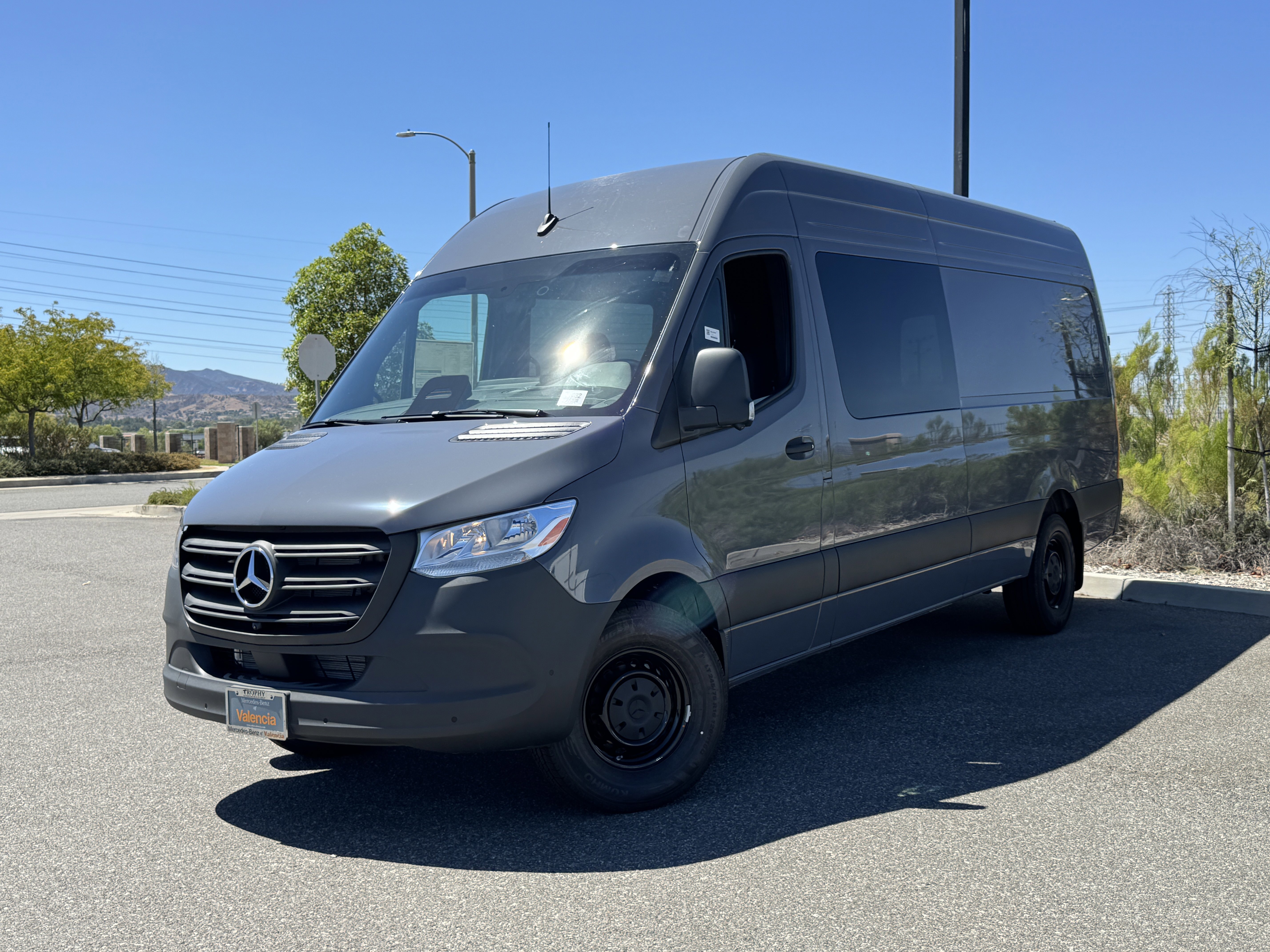 New 2025 Mercedes-Benz Sprinter 2500 image 2