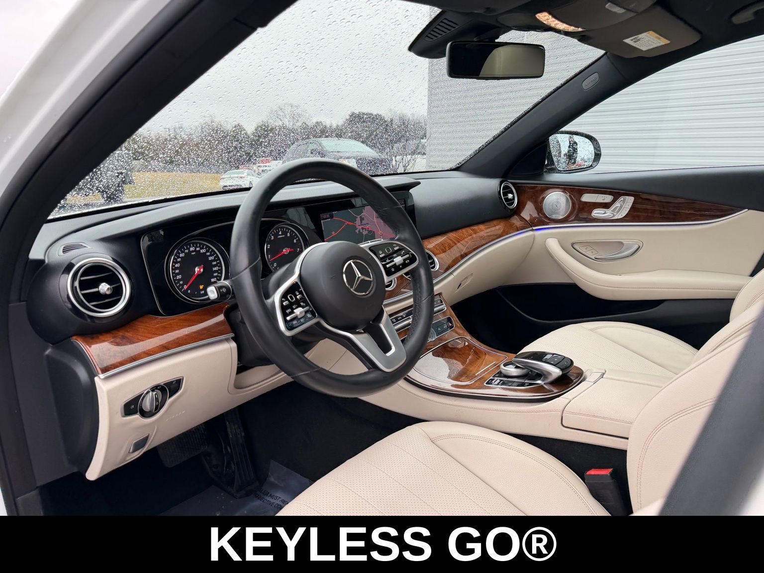 Used 2019 Mercedes-Benz E 300 4MATIC w/ Premium 1 Package image 12