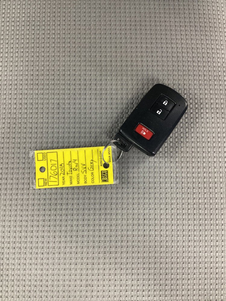 Used 2018 Toyota RAV4 LE image 38