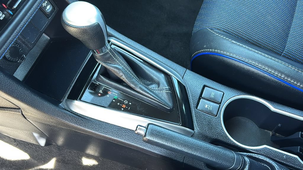 Used 2017 Toyota Corolla SE w/ Carpet Mat Package (TMS) FWD image 23