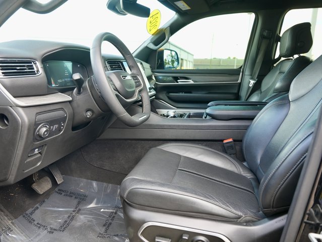 Used 2024 Jeep Wagoneer Series II image 13