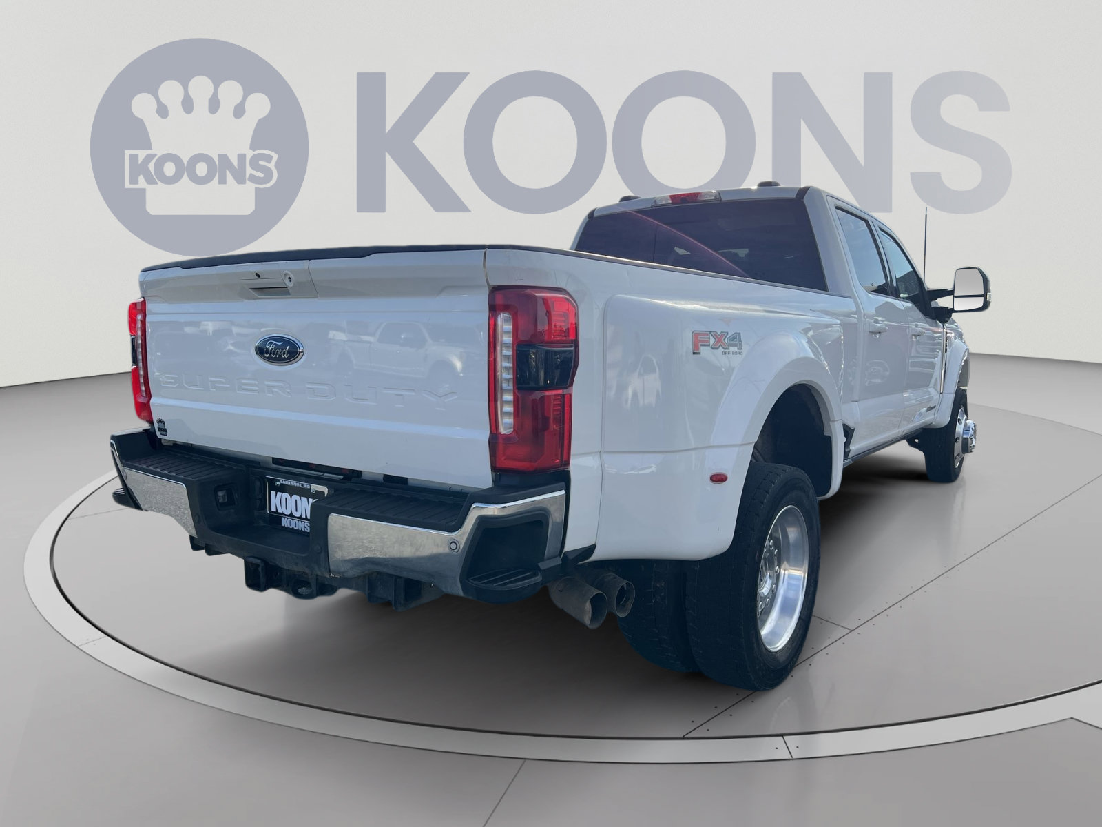 Used 2024 Ford F450 Lariat w/ Lariat Ultimate Package AWD/4WD image 16