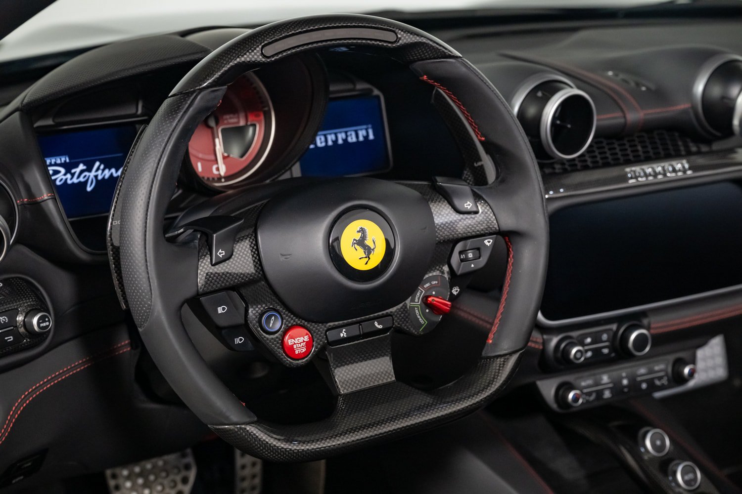 Used 2019 Ferrari Portofino RWD image 26