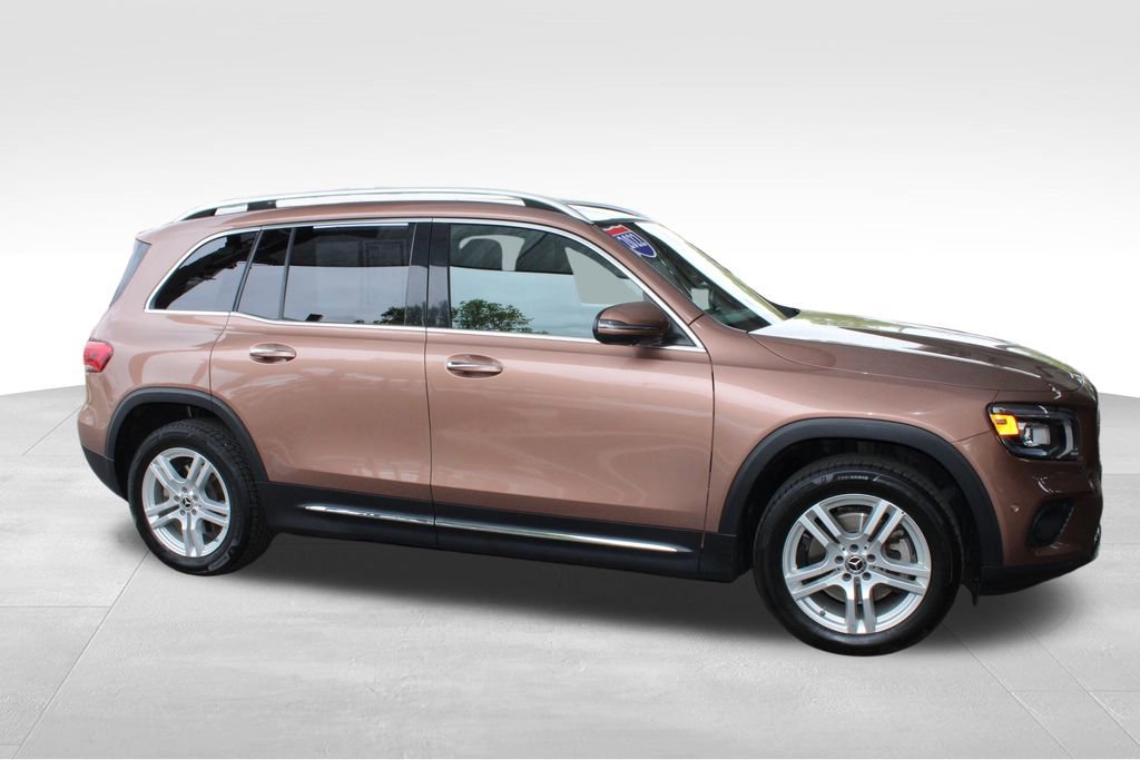 Used 2022 Mercedes-Benz GLB 250 4MATIC image 18