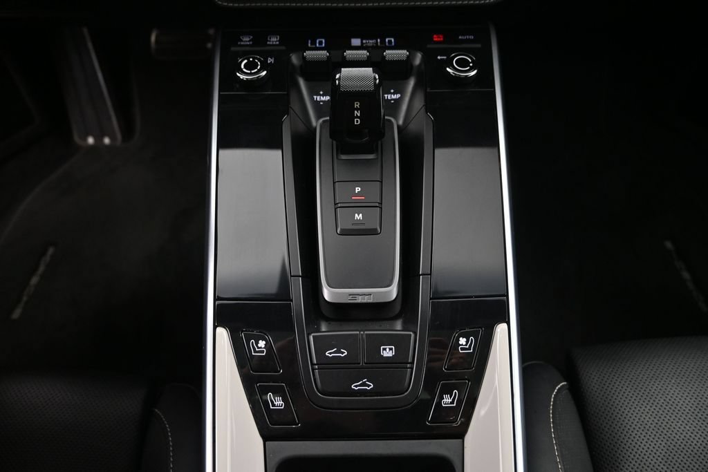 Certified 2021 Porsche 911 Turbo S AWD/4WD image 18