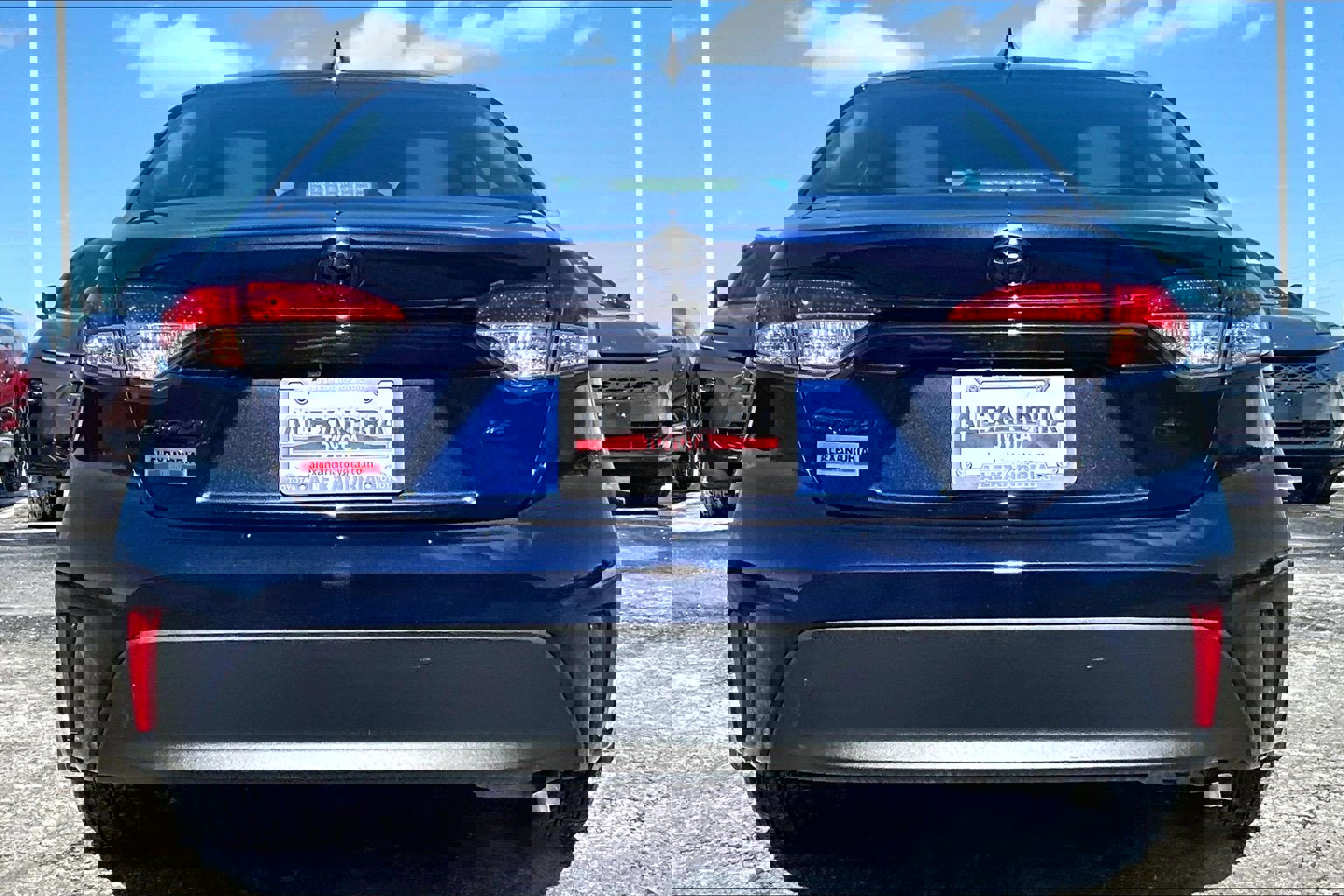 Used 2023 Toyota Corolla LE image 4