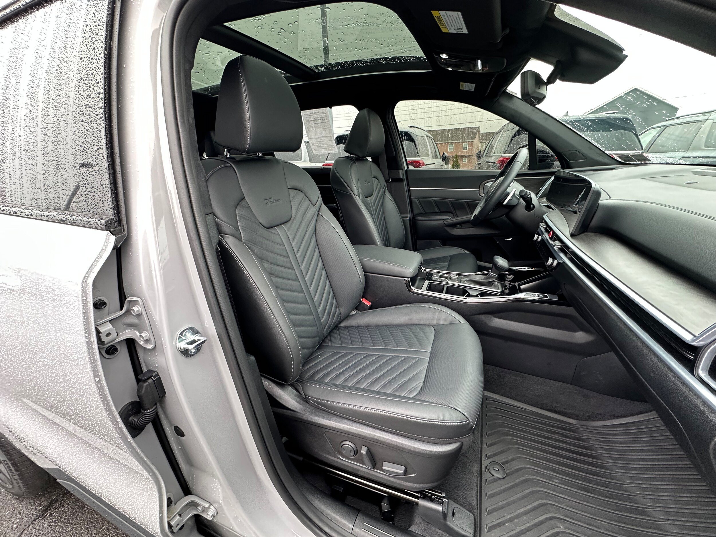 Used 2025 Kia Sorento SX Prestige AWD/4WD image 24