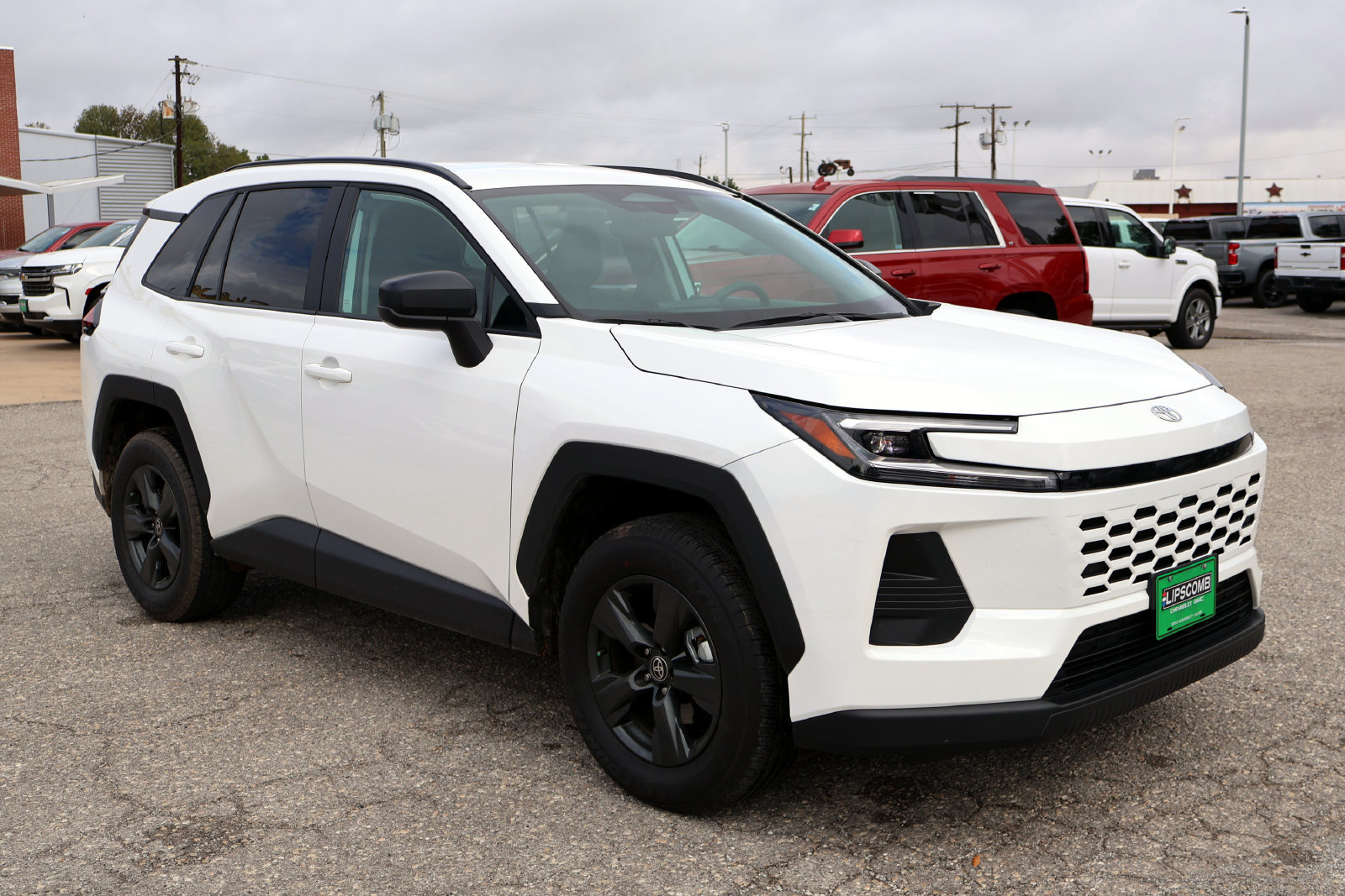 Used 2026 Toyota RAV4 LE AWD/4WD image 4