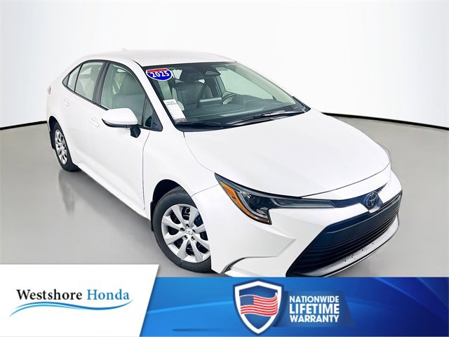 Used 2025 Toyota Corolla LE image 1