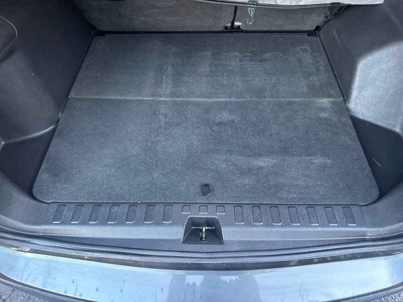 Used 2018 Chevrolet Equinox LT FWD image 29