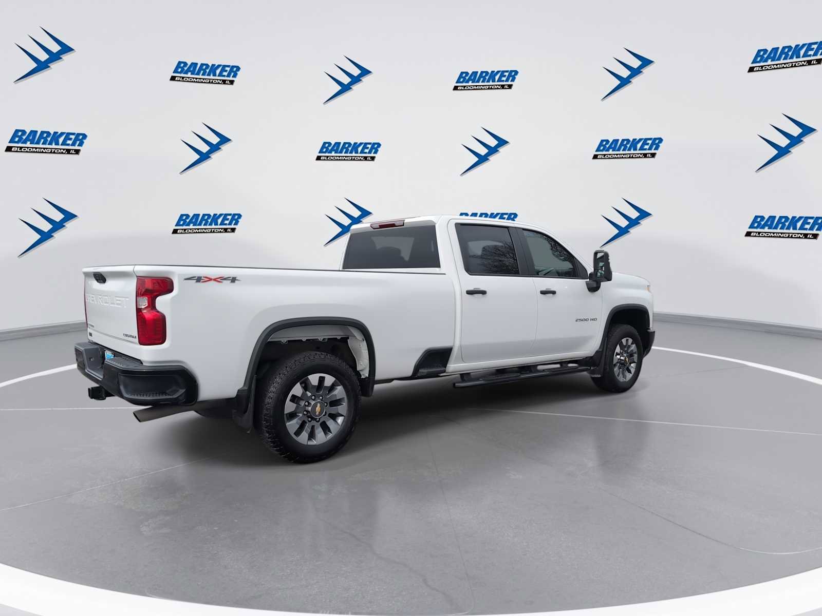 Used 2025 Chevrolet Silverado 2500 Custom w/ Custom Value Package image 8