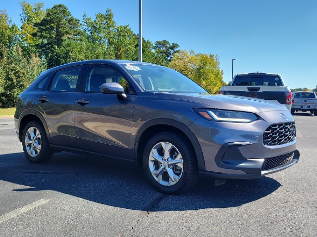 Certified 2023 Honda HR-V LX image 3