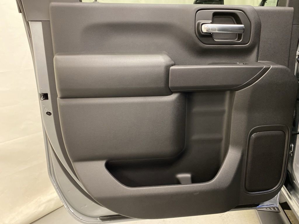 Used 2020 Chevrolet Silverado 2500 High Country w/ Z71 Off-Road Package image 12