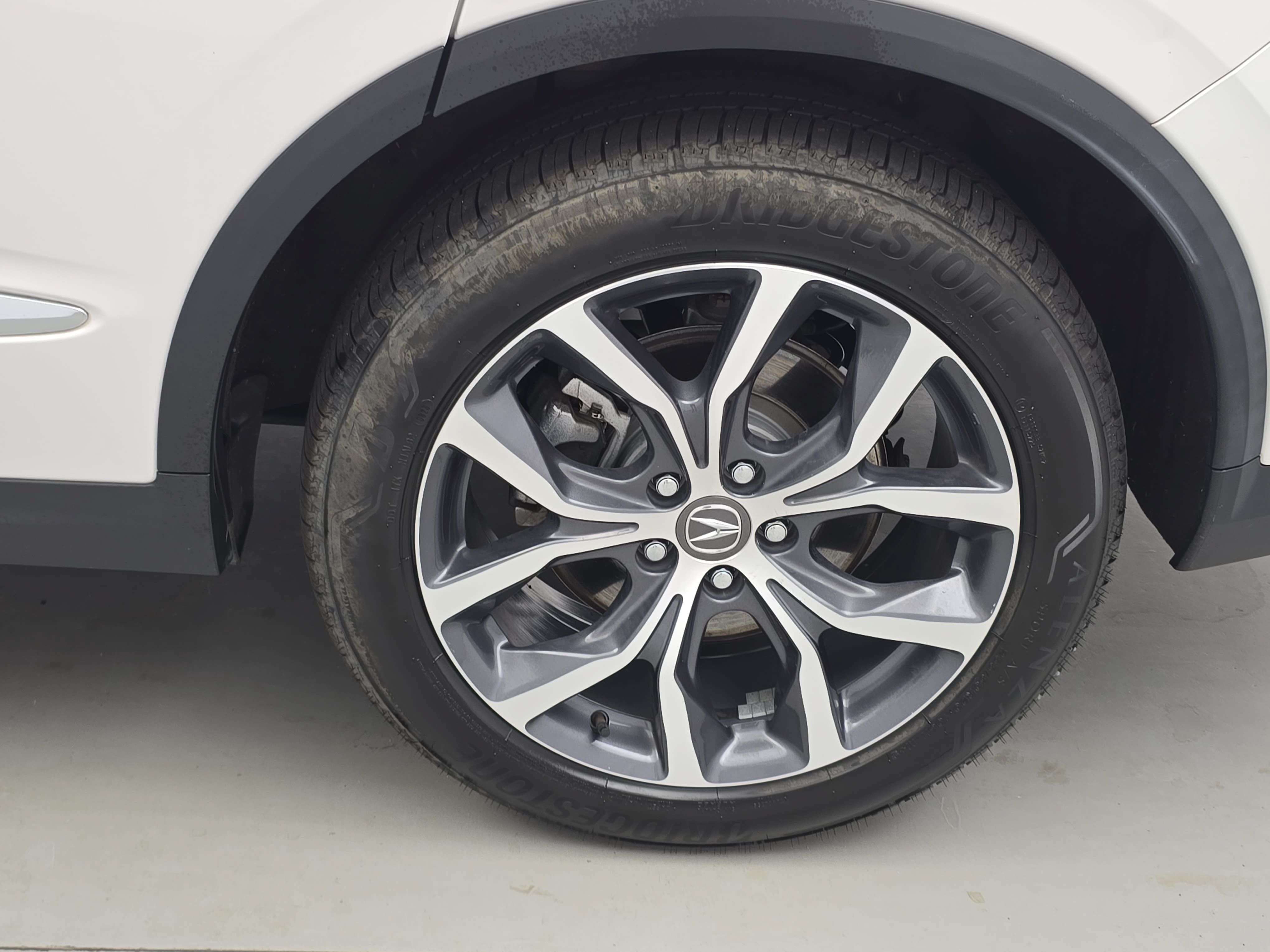 Used 2023 Acura MDX w/ Technology Package AWD/4WD image 35