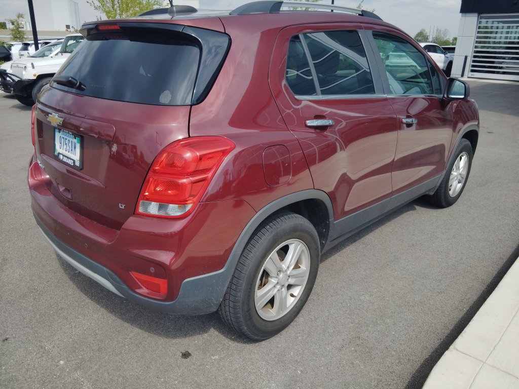 Used 2017 Chevrolet Trax LT w/ Driver Confidence Package AWD/4WD image 5