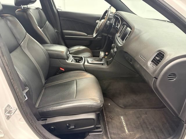 Used 2015 Dodge Charger SXT w/ AWD Plus Group image 32