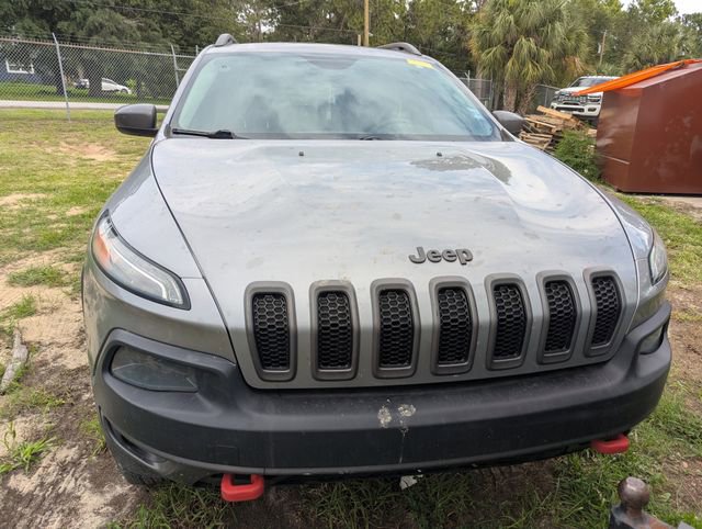 Used 2014 Jeep Cherokee Trailhawk w/ Comfort/Convenience Group AWD/4WD image 2